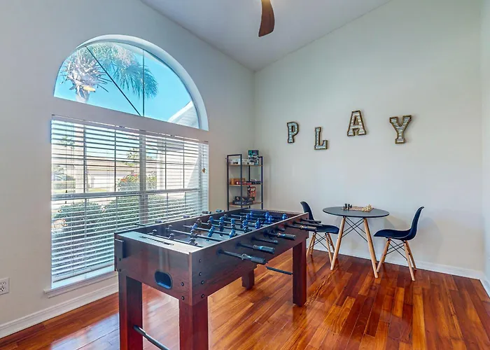 Single-level With Fenced Yard Private Pool & Washer&dryer *