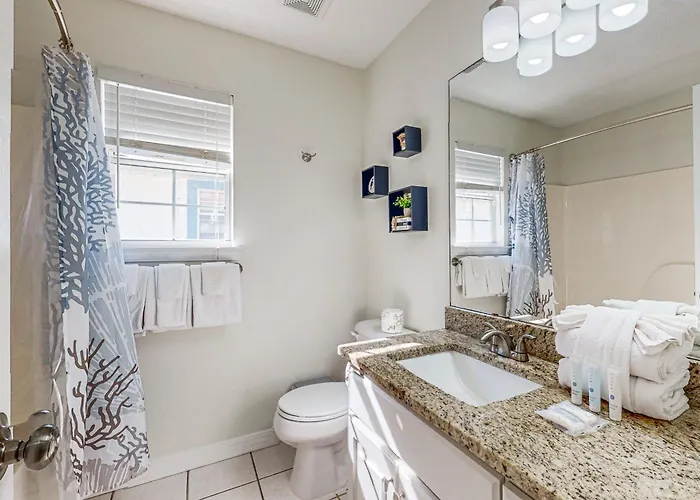 Single-level With Fenced Yard Private Pool & Washer&dryer Holiday home